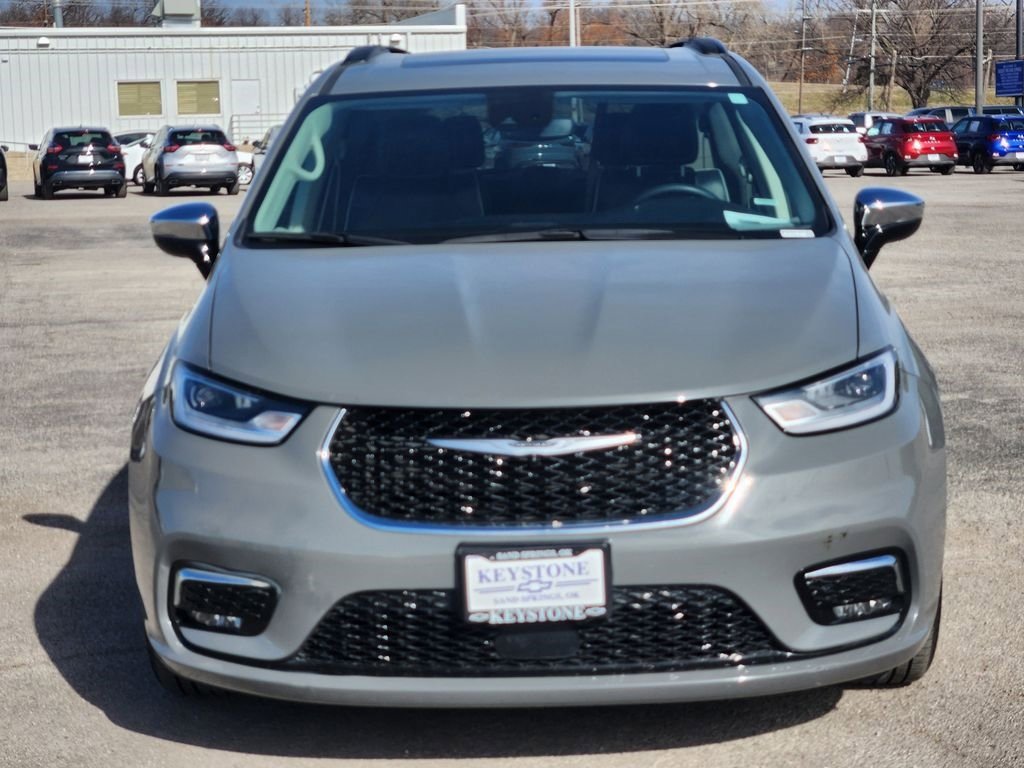 Used 2023 Chrysler Pacifica Limited video 2