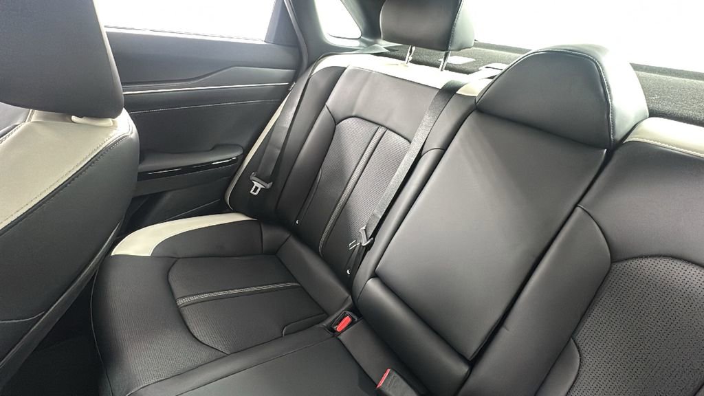 New 2026 Kia K5 GT-Line image 14
