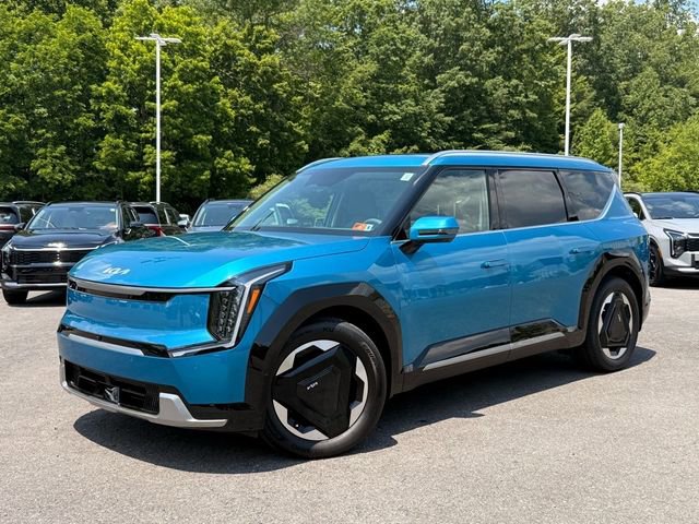 New 2026 Kia EV9 Land image 2