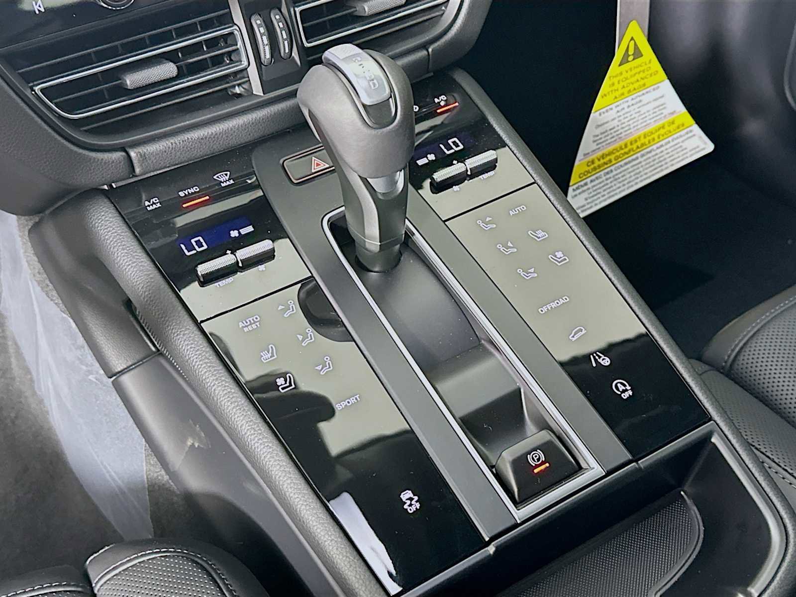 New 2026 Porsche Macan image 19