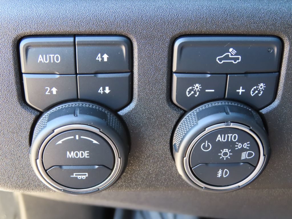 Used 2024 Chevrolet Silverado 1500 RST w/ Convenience Package II AWD/4WD image 13