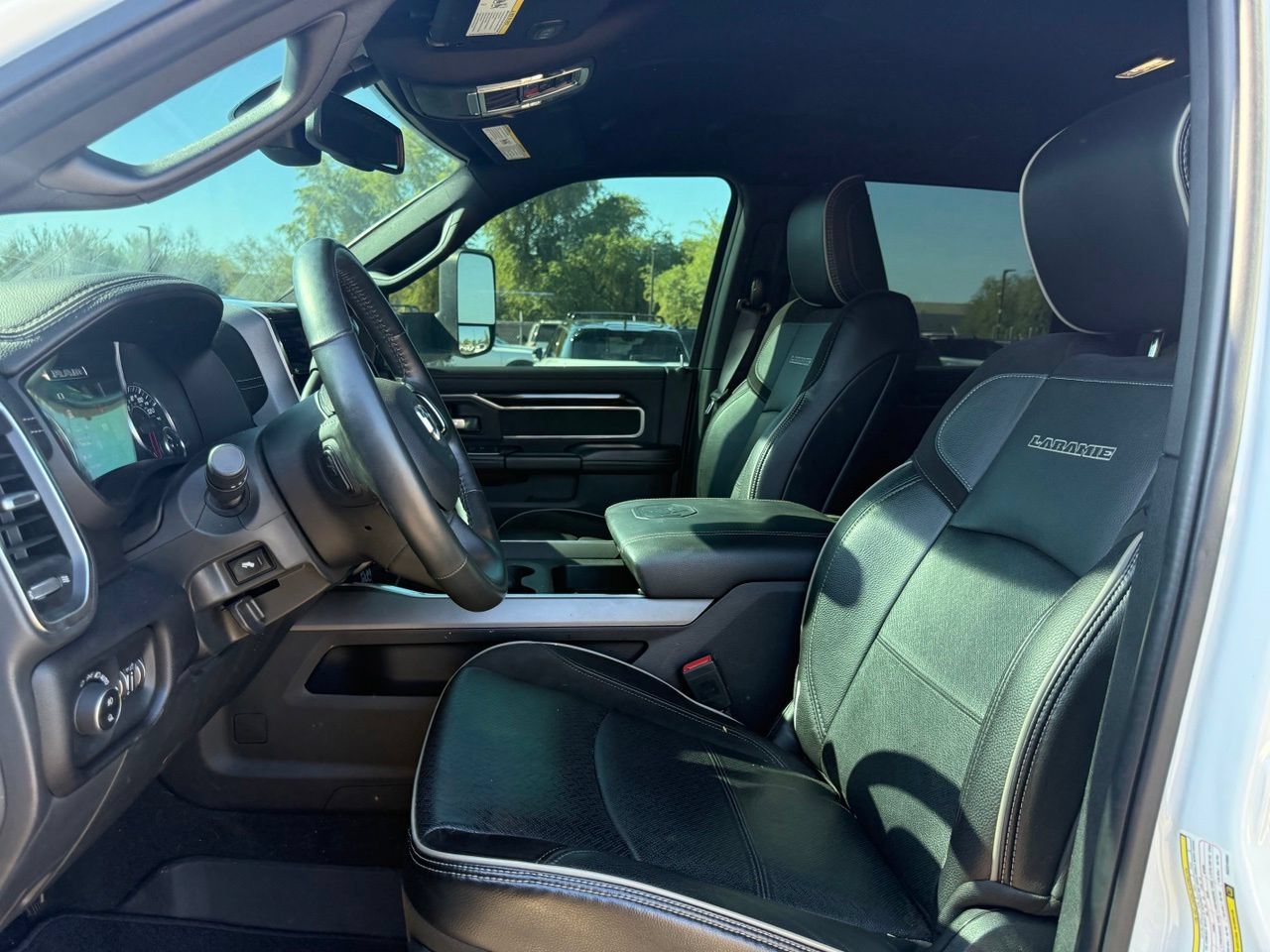 Used 2022 RAM 2500 Laramie w/ Night Edition AWD/4WD image 12
