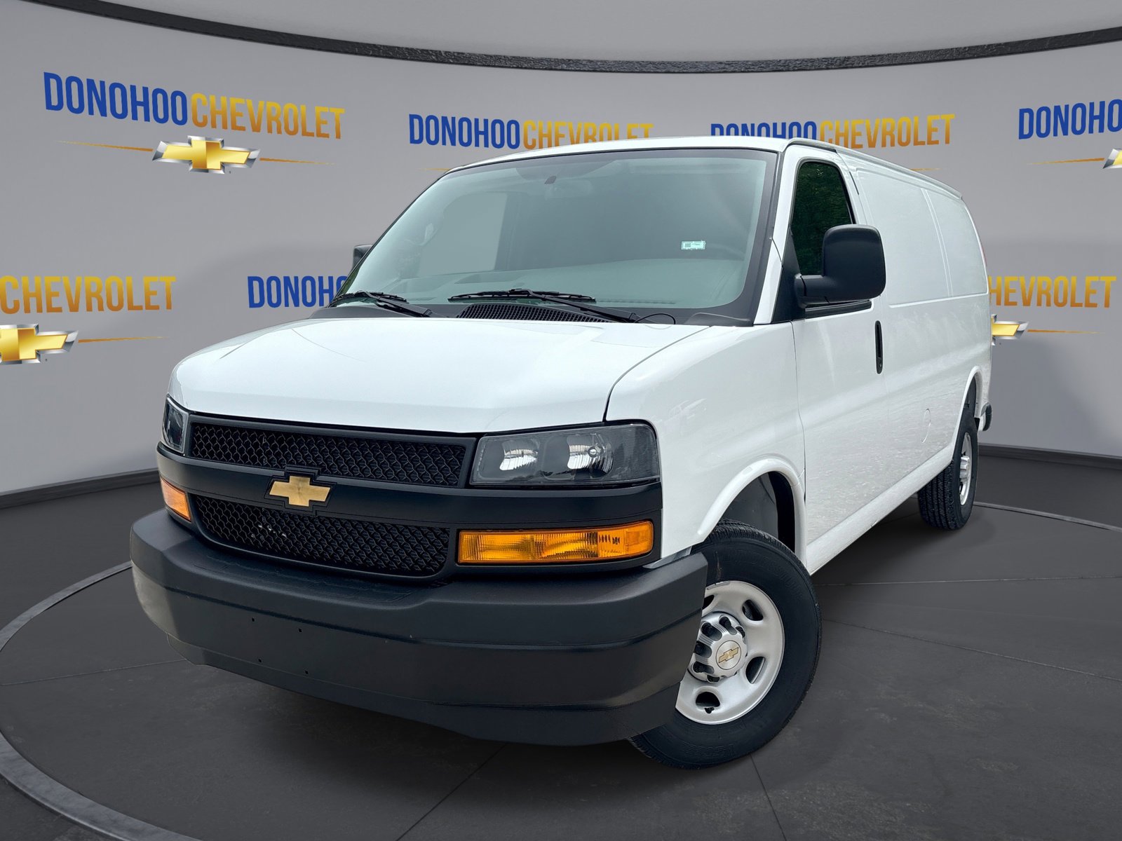 New 2026 Chevrolet Express 2500 w/ Driver Convenience Package RWD image 4