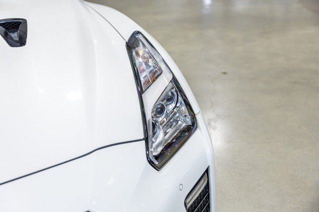 Used 2023 Nissan GT-R Premium w/ Premium Interior Package AWD/4WD image 13