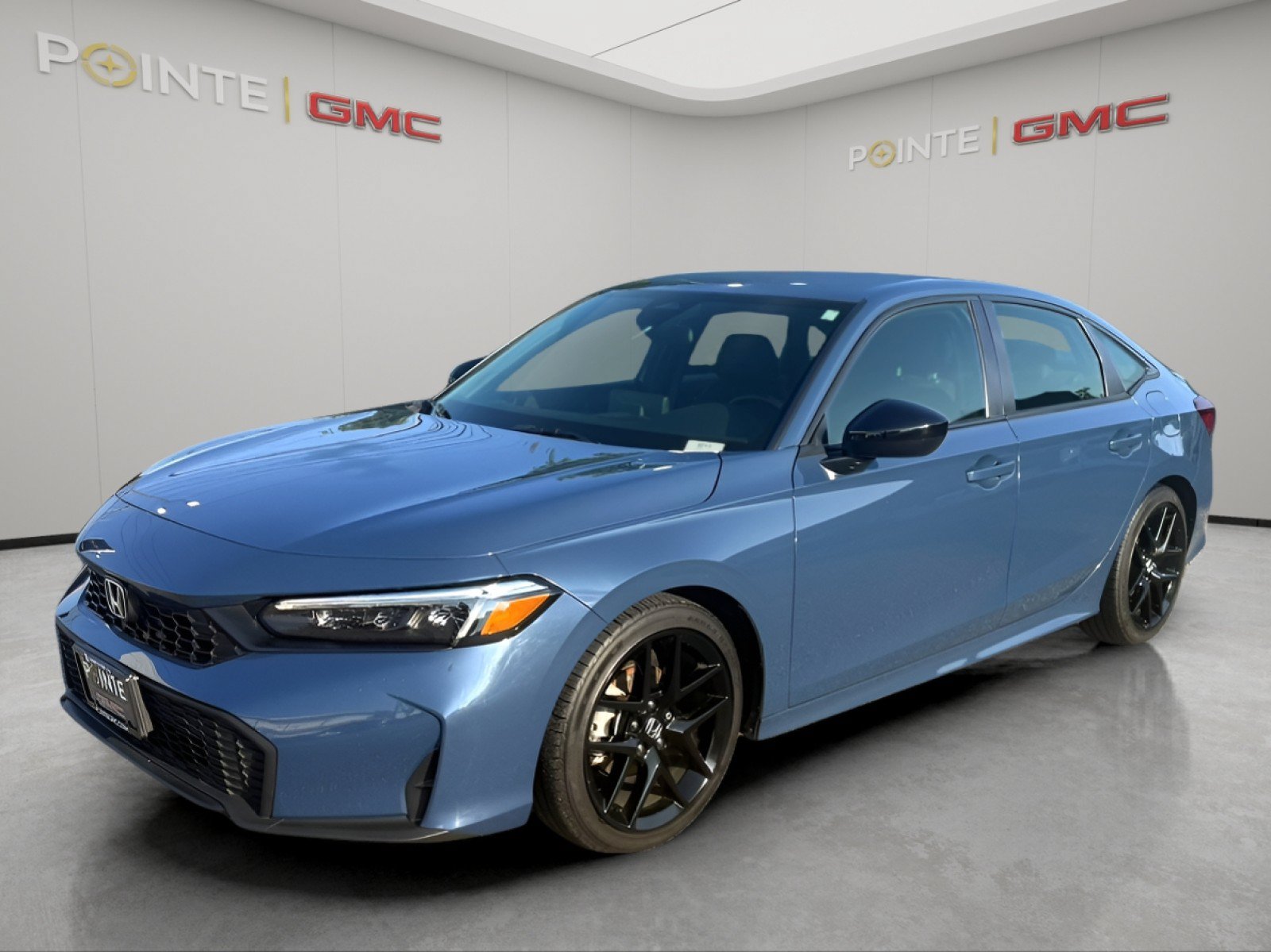 Used 2025 Honda Civic Sport image 2