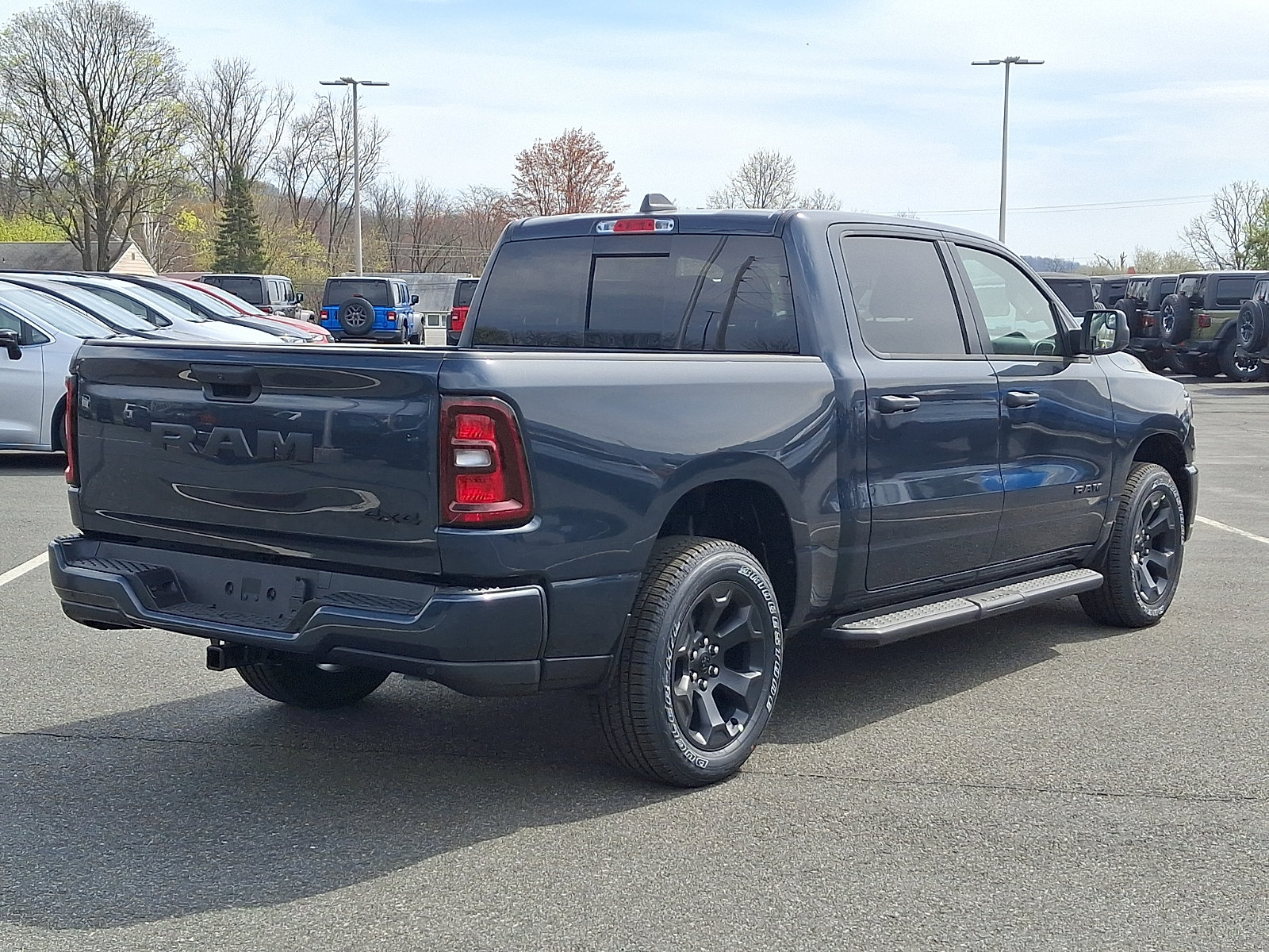 New 2026 RAM 1500 Express AWD/4WD image 4