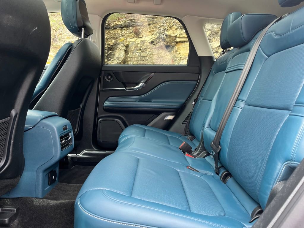 Used 2020 Lincoln Corsair Reserve w/ Appearance Package image 11