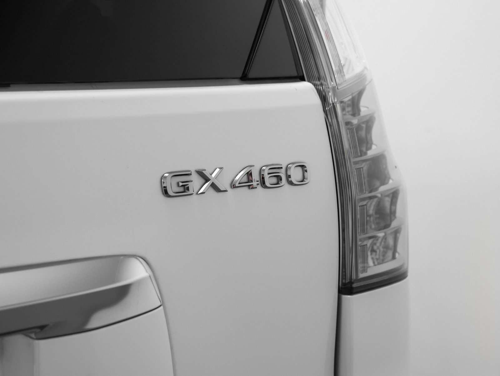 Used 2022 Lexus GX 460 Premium w/ Premium Package image 18