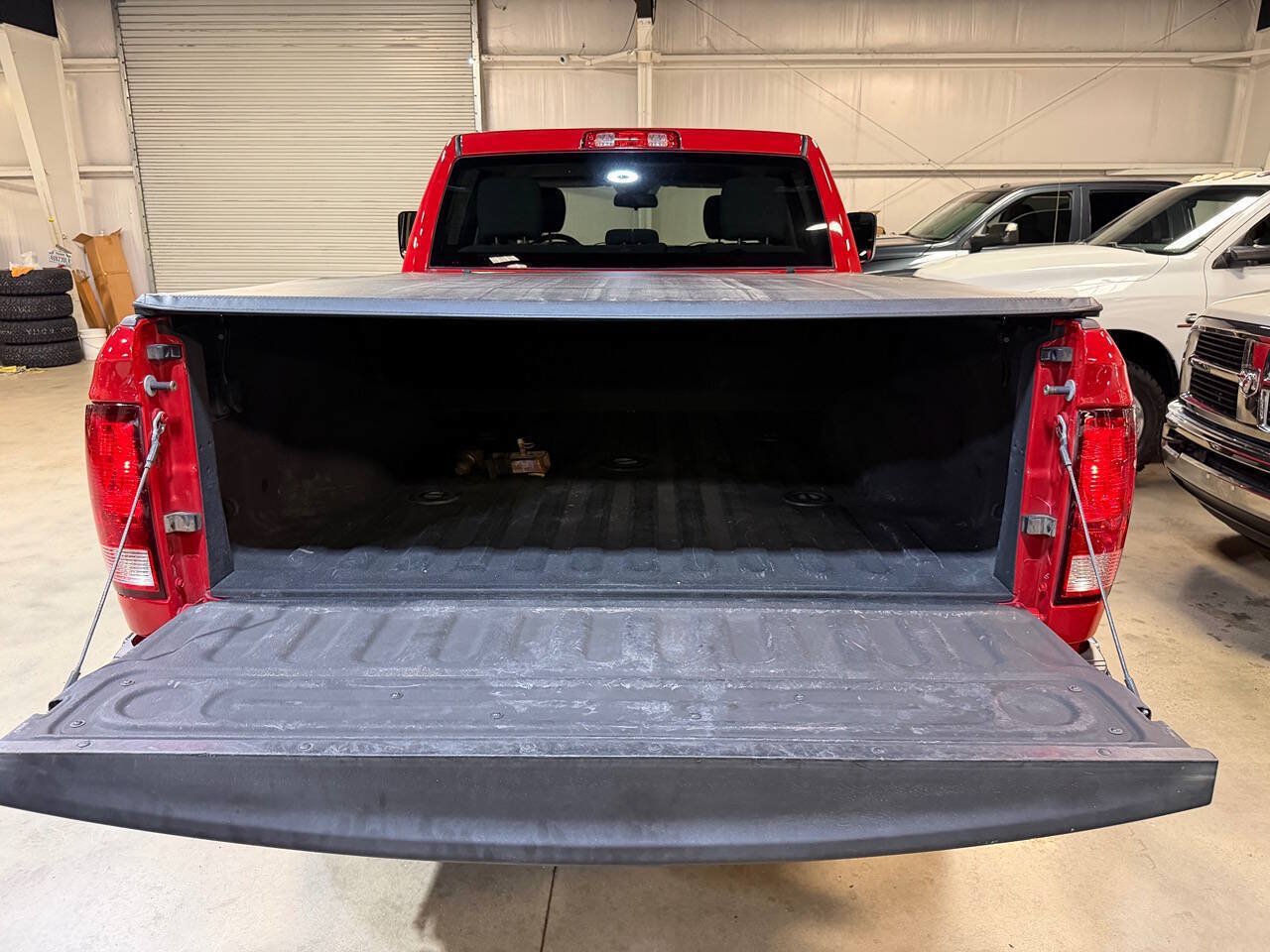 Used 2014 RAM 2500 Tradesman w/ Chrome Appearance Group AWD/4WD image 15