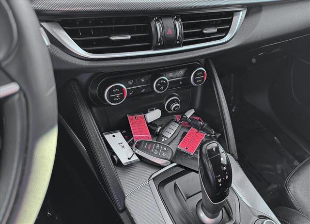 Used 2018 Alfa Romeo Stelvio Ti Sport image 14