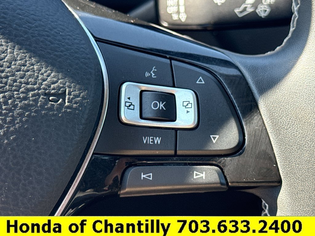 Used 2021 Volkswagen Tiguan SE w/ 3rd Row Seat Package AWD/4WD image 12