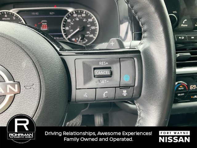Used 2024 Nissan Pathfinder SL AWD/4WD image 25