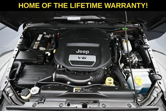Used 2017 Jeep Wrangler Unlimited Sahara w/ Max Tow Package AWD/4WD image 47