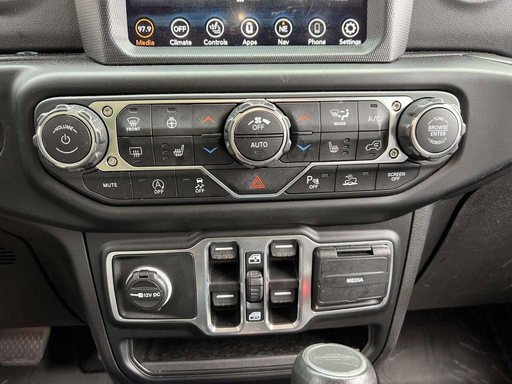 Certified 2020 Jeep Gladiator Overland image 33