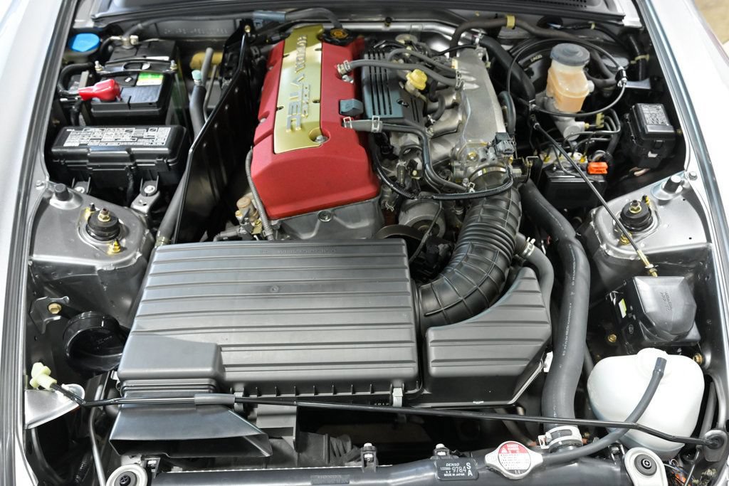 Used 2005 Honda S2000 image 24