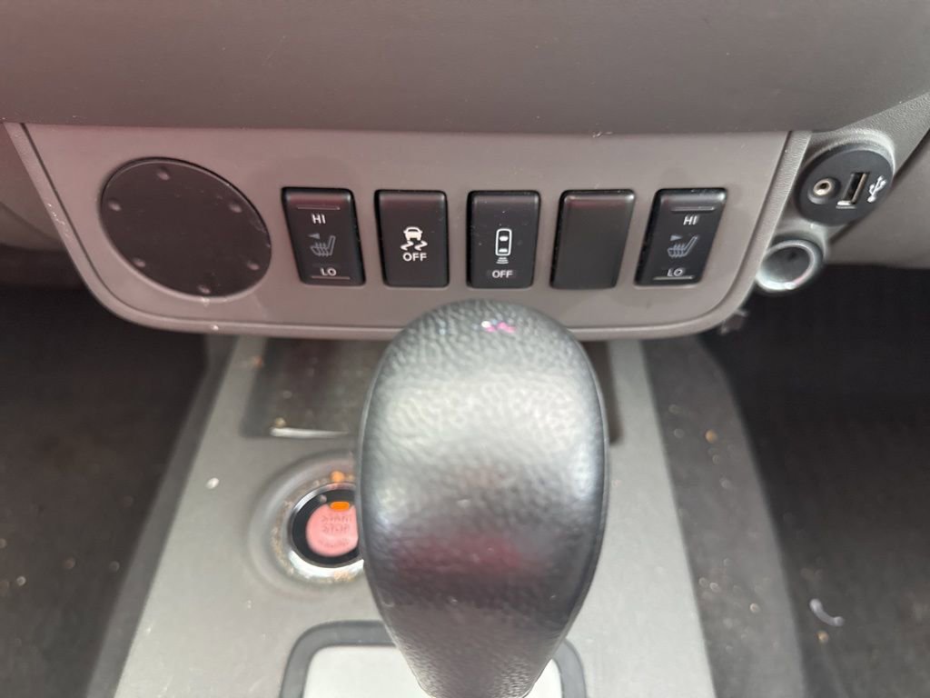 Used 2020 Nissan Frontier SV image 16