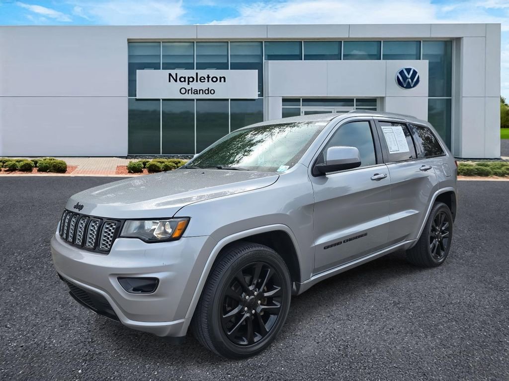 Used 2018 Jeep Grand Cherokee Altitude image 1