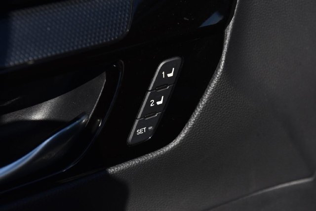 Used 2024 Honda CR-V EX-L image 9