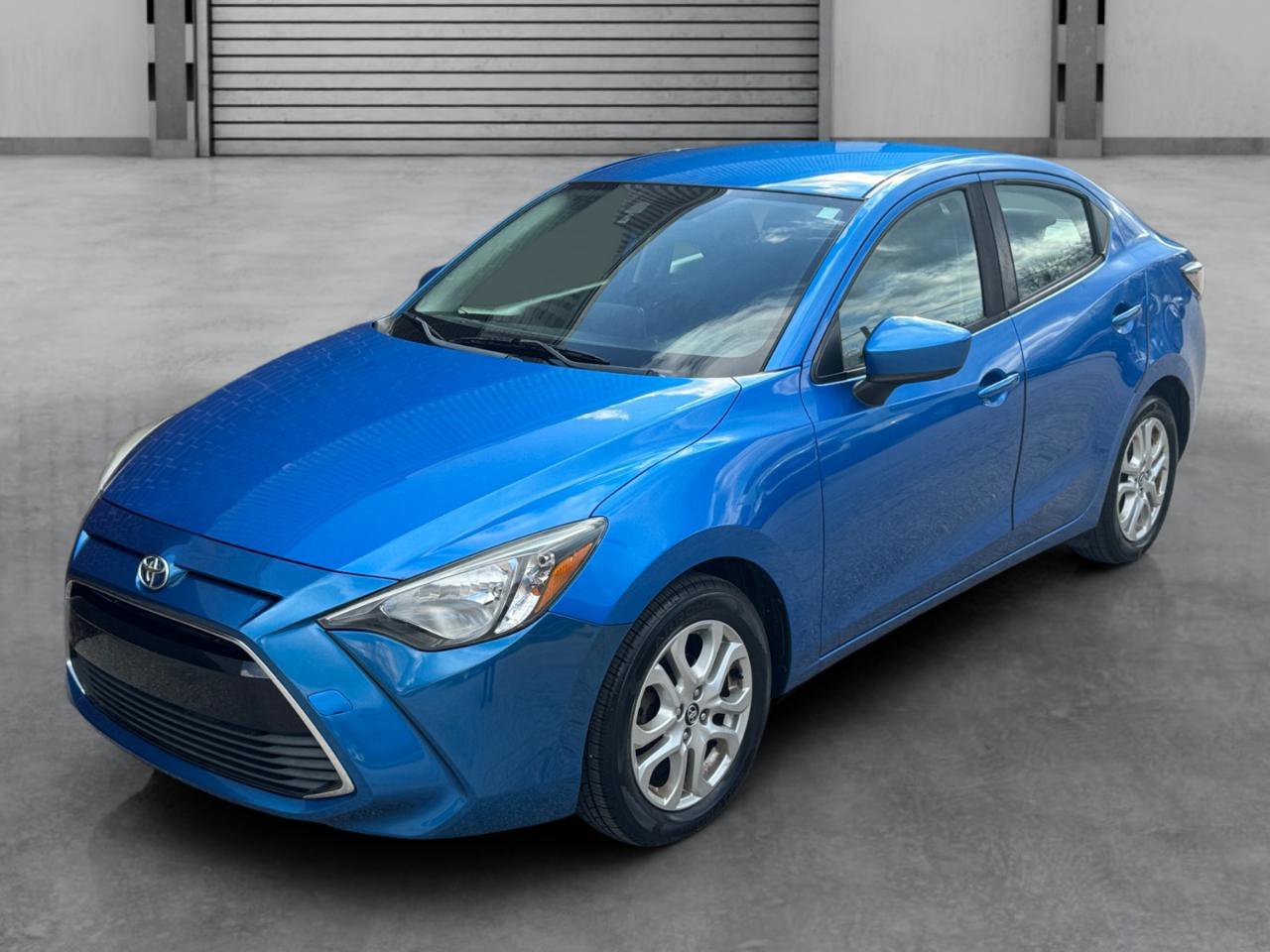 Used 2017 Toyota Yaris iA image 28