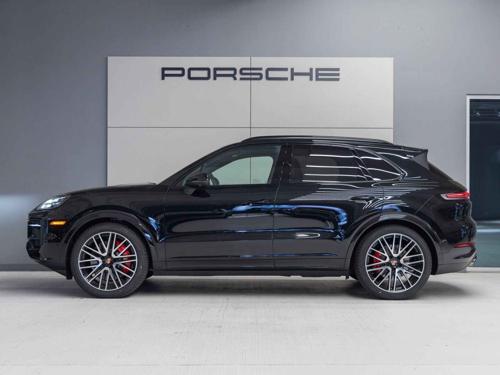 New 2026 Porsche Cayenne S AWD/4WD image 2