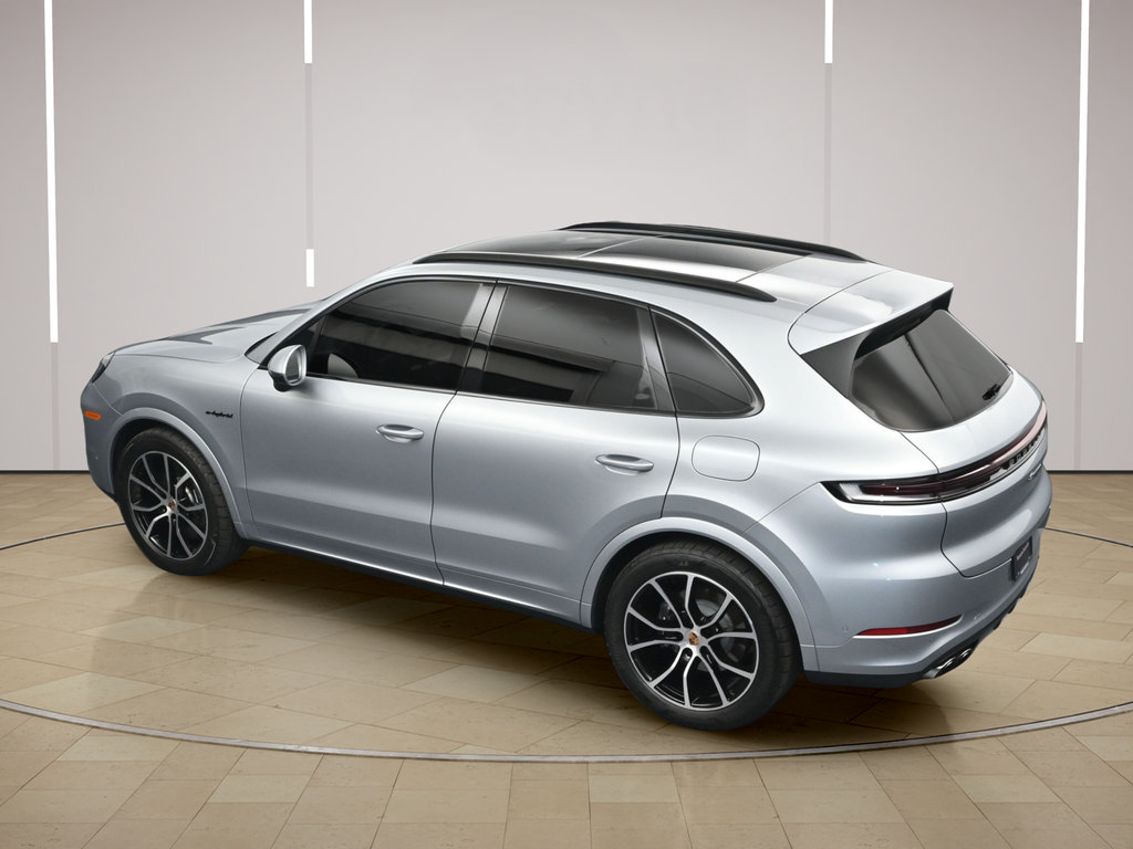 Certified 2025 Porsche Cayenne E-Hybrid AWD/4WD image 33