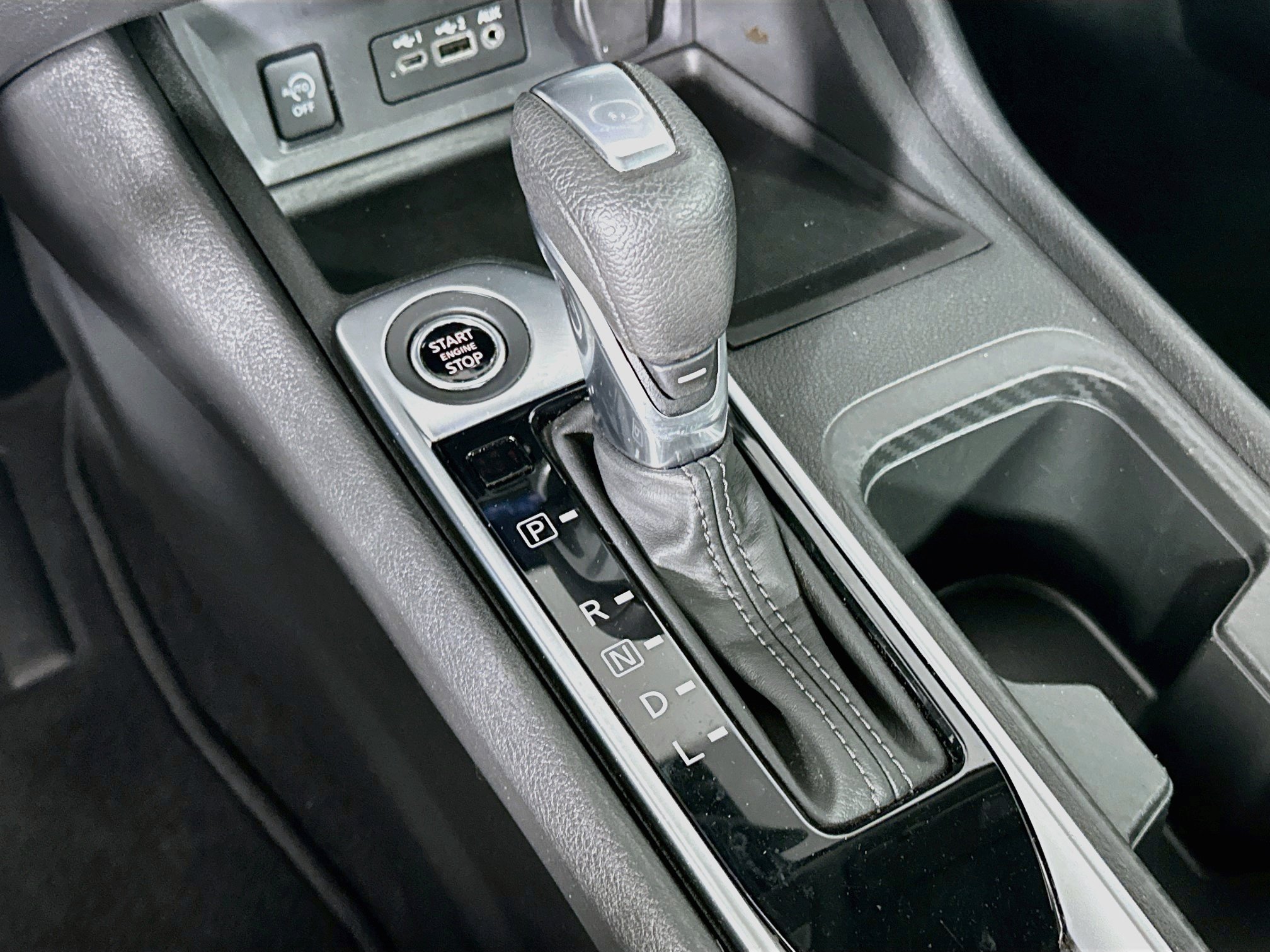 Used 2024 Nissan Sentra SV w/ All-Weather Package FWD image 23