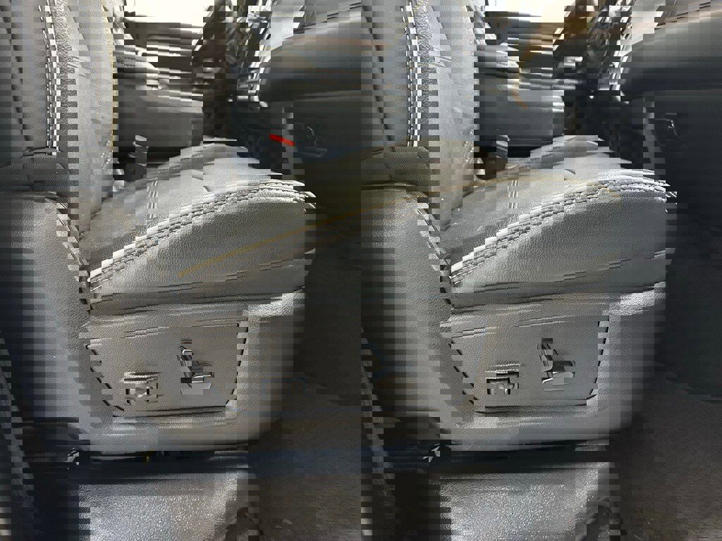 Used 2024 RAM 3500 Laramie image 57