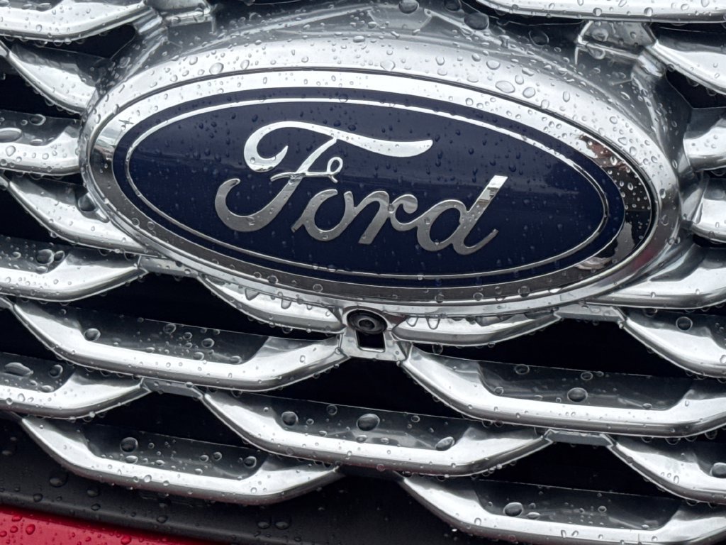 Used 2021 Ford Explorer Platinum w/ Equipment Group 601A AWD/4WD image 16