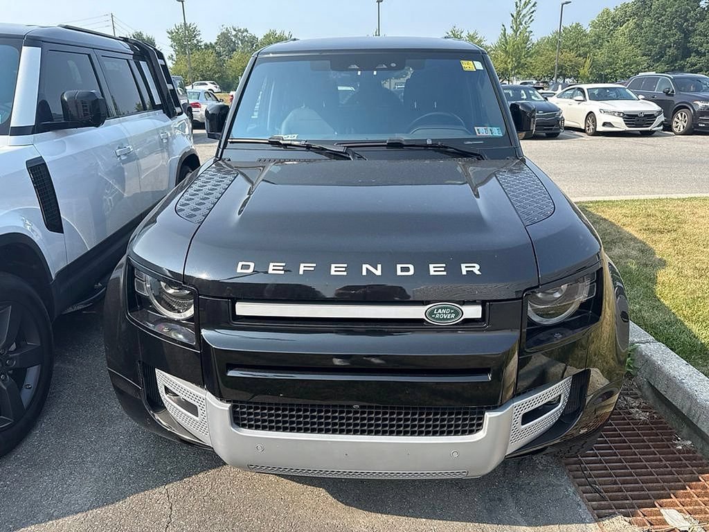 Used 2022 Land Rover Defender 110 XS Edition AWD/4WD image 4