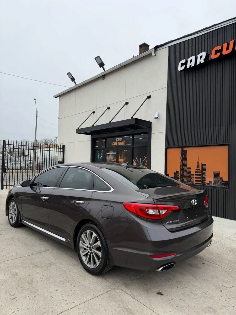 Used 2016 Hyundai Sonata Sport w/ Option Group 02 image 5