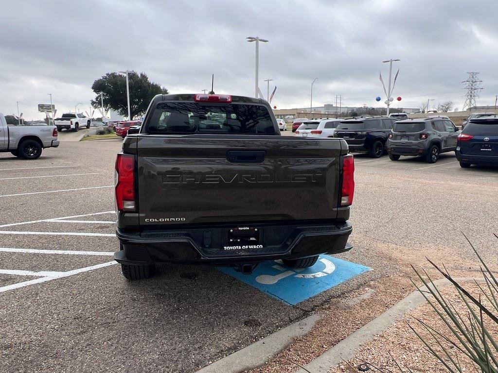 Used 2023 Chevrolet Colorado Z71 w/ Z71 Convenience Package 2 image 4