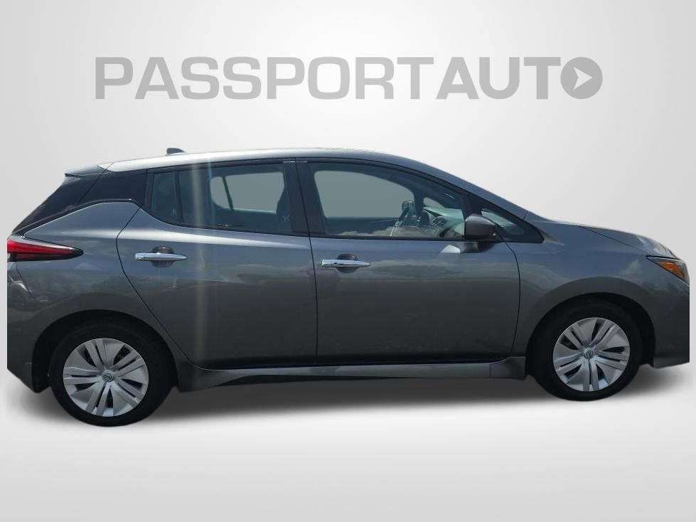 Used 2023 Nissan Leaf S FWD image 3