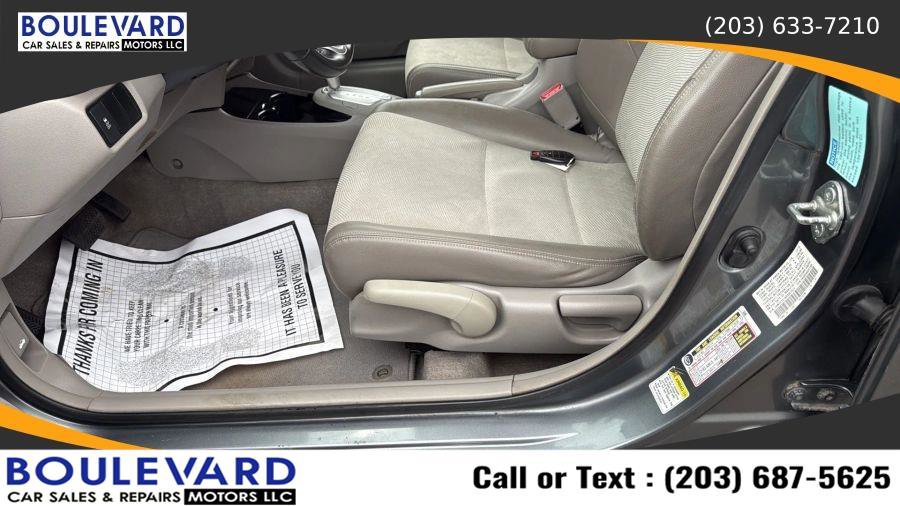 Used 2013 Honda Insight EX image 22