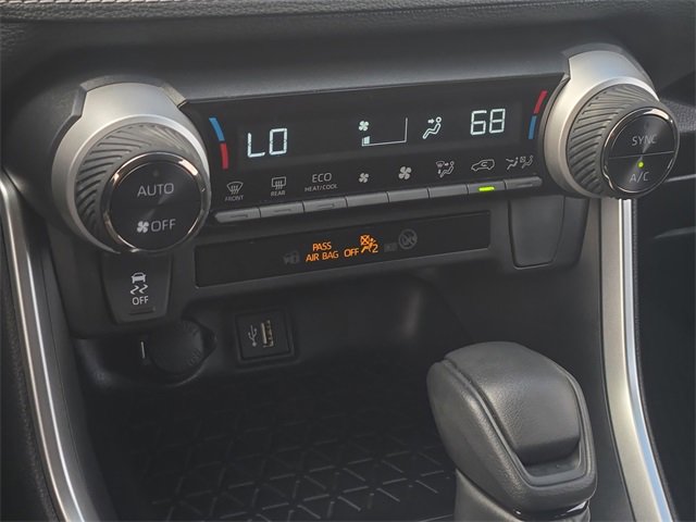 Certified 2025 Toyota RAV4 LE image 21