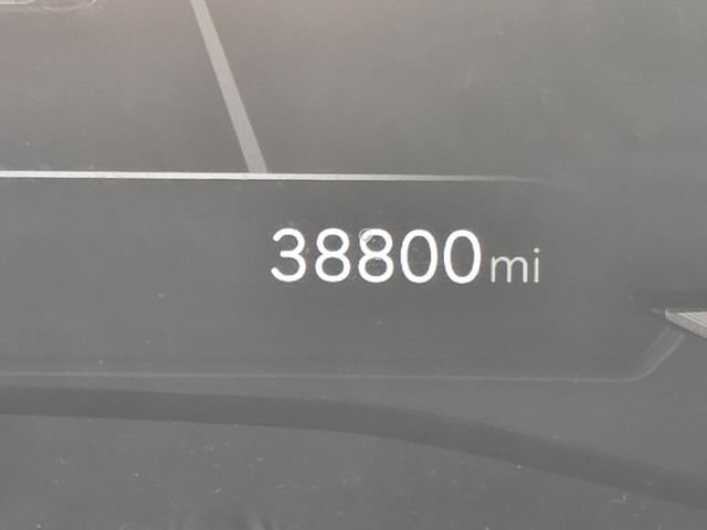 Used 2025 Genesis G70 2.5T RWD image 34