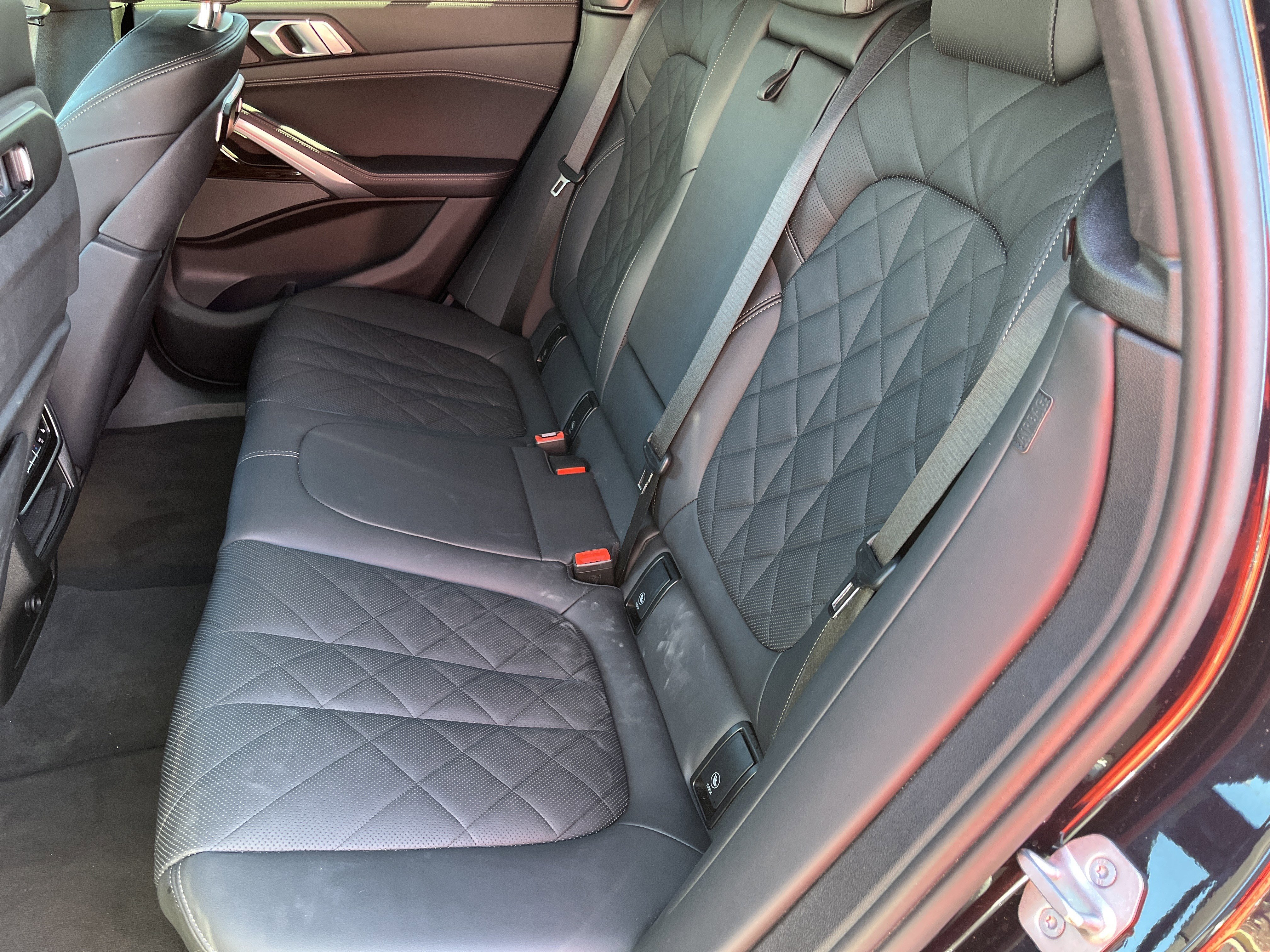 Used 2024 BMW X6 xDrive40i image 21