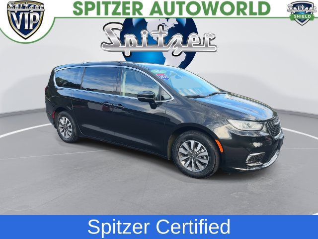 Used 2024 Chrysler Pacifica Limited FWD image 2