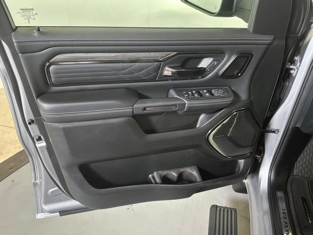Certified 2026 RAM 1500 Limited w/ Body Color Bumper Group AWD/4WD image 9