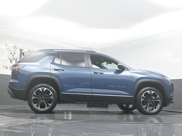New 2026 Chevrolet Equinox LT w/ LPO, Floor Liner Package FWD image 31