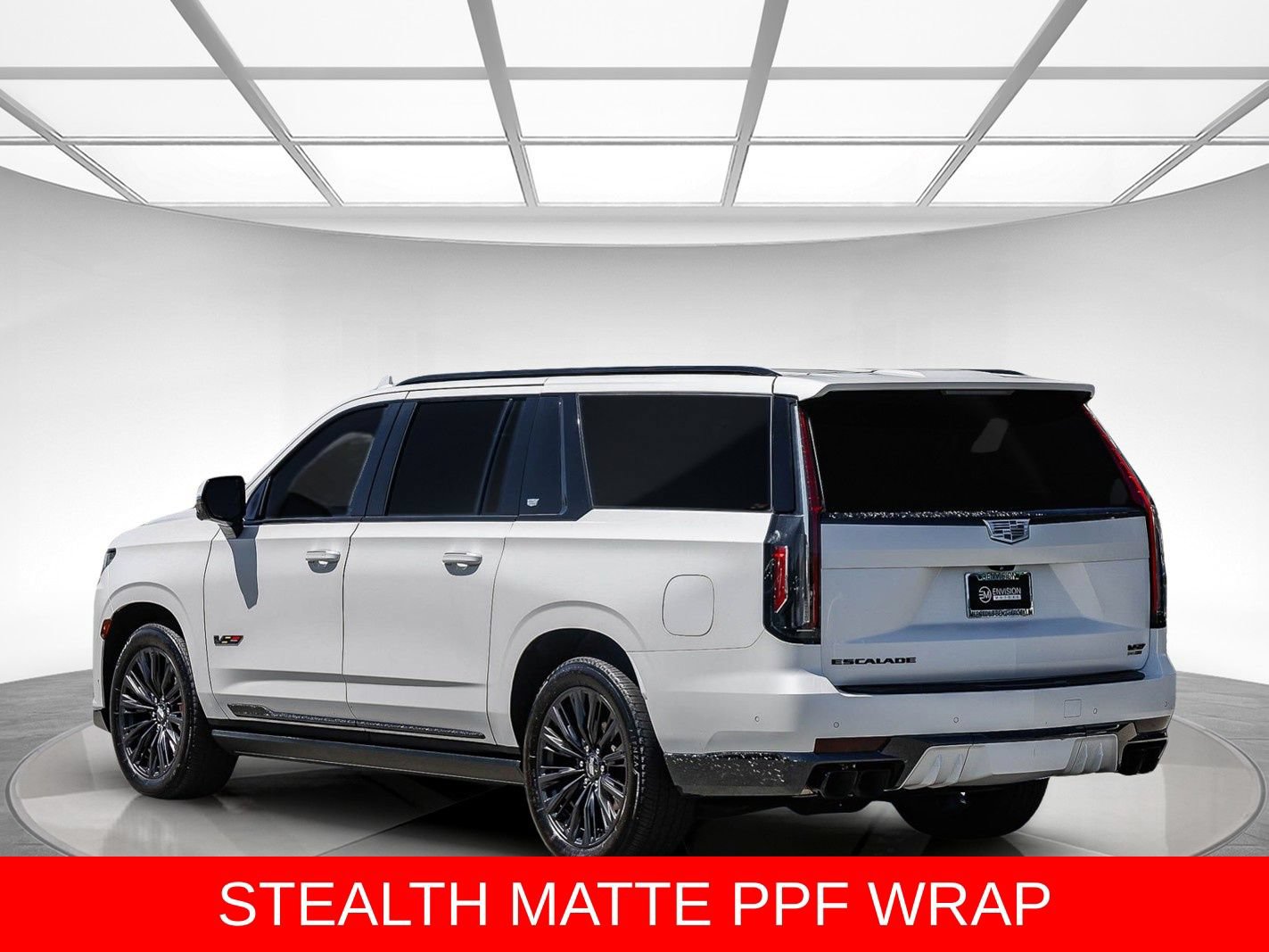 Used 2023 Cadillac Escalade ESV V w/ LPO, ONYX Package AWD/4WD image 2