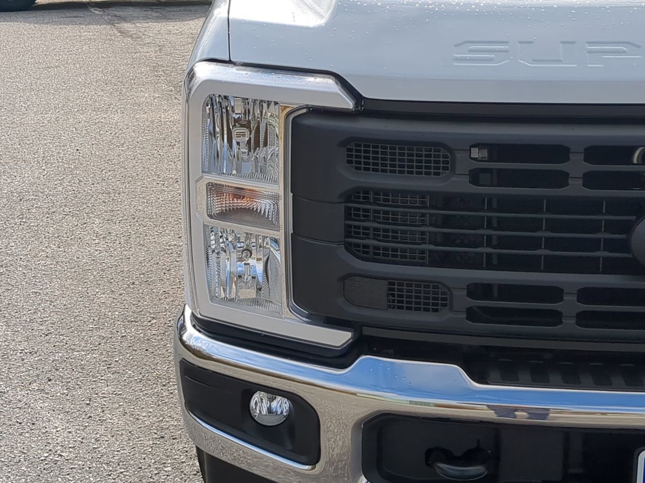 New 2026 Ford F250 XL w/ XL Chrome Package image 8