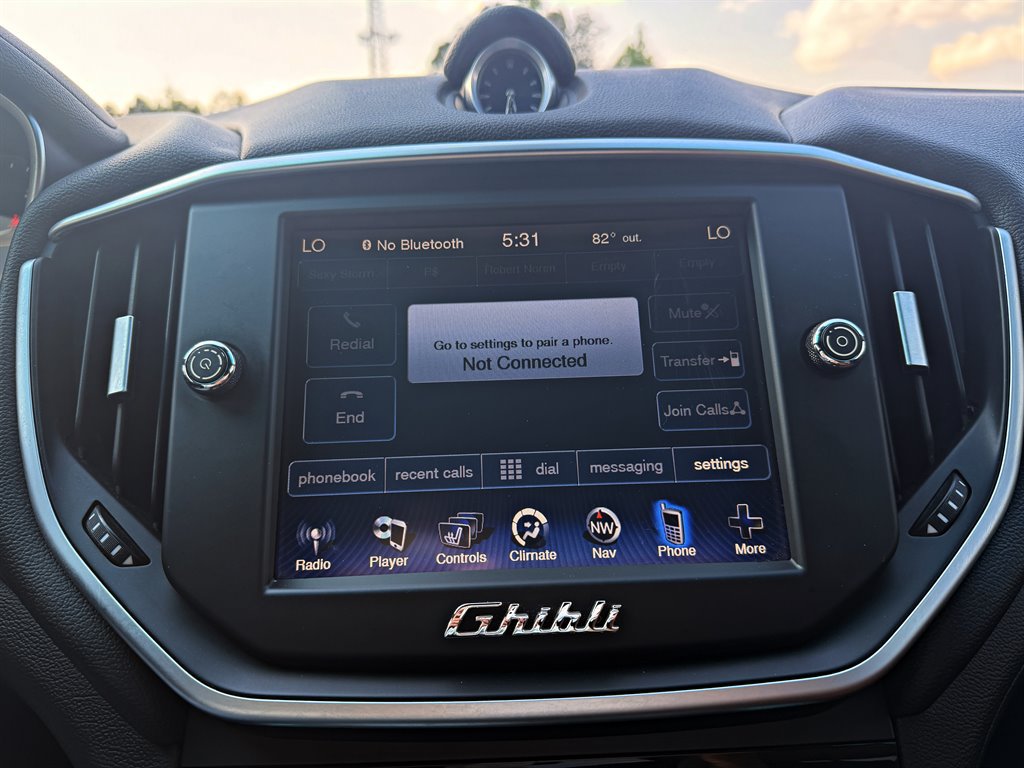 Used 2015 Maserati Ghibli RWD image 18