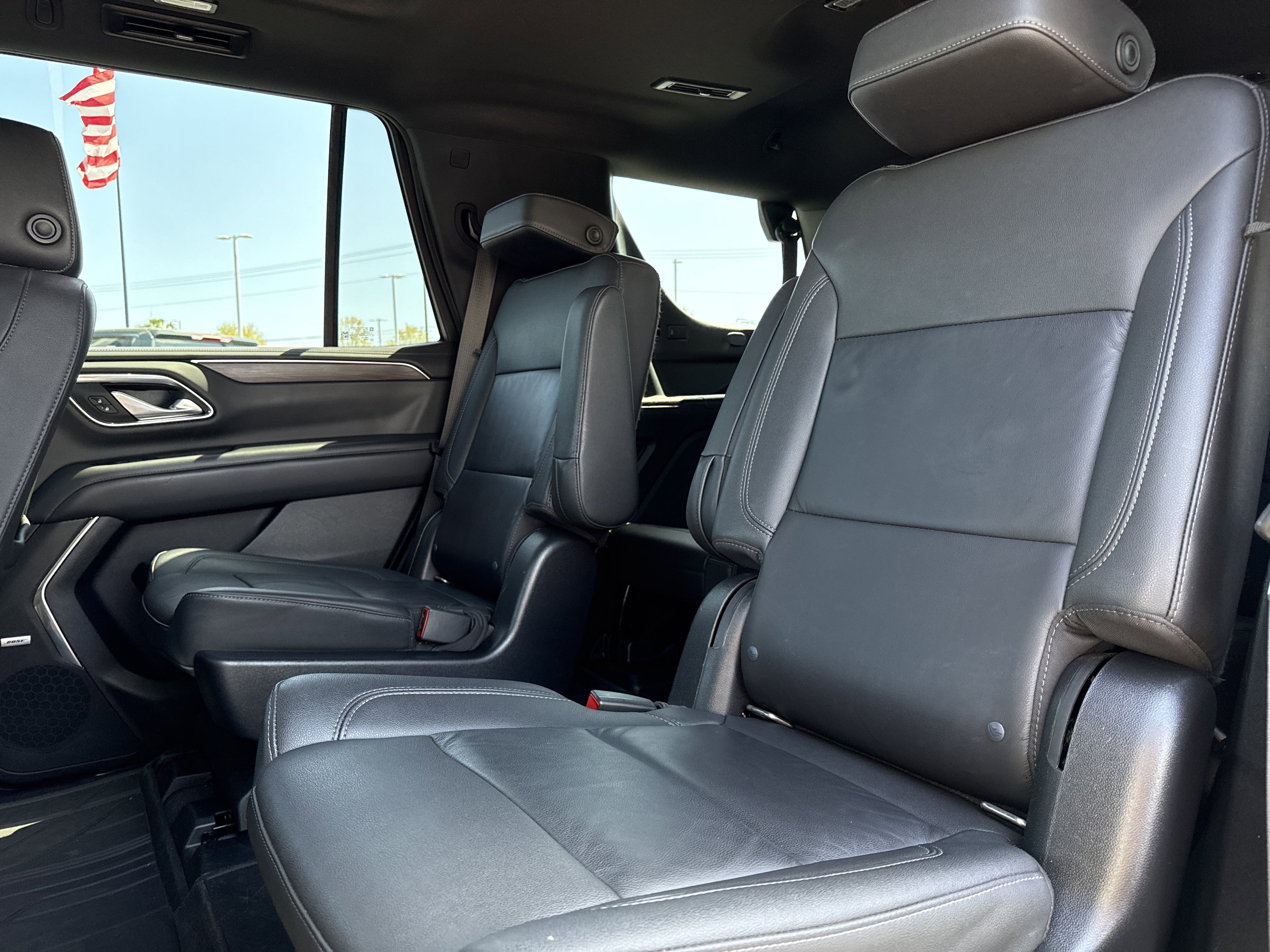 Used 2022 Chevrolet Tahoe LT w/ Luxury Package image 29