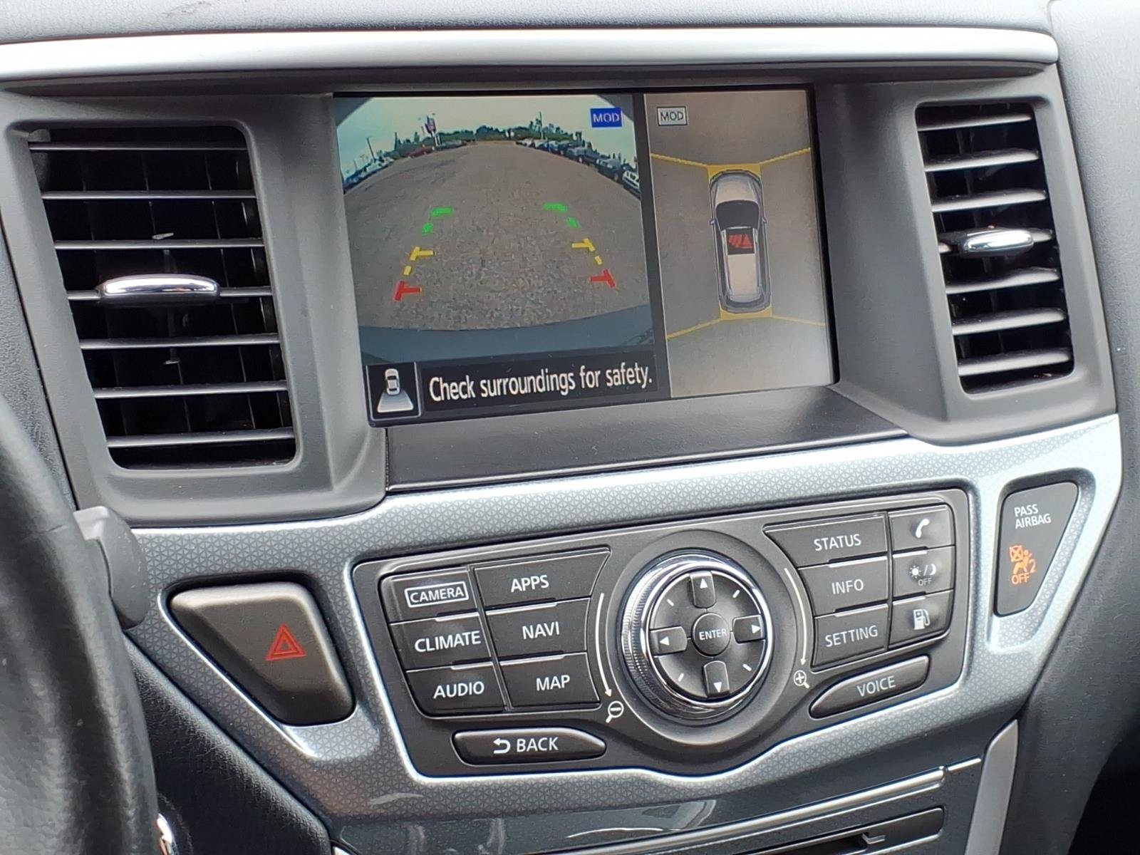 Used 2020 Nissan Pathfinder SL AWD/4WD image 25