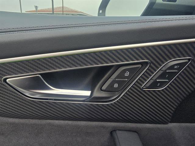 New 2025 Audi RS Q8 performance image 23