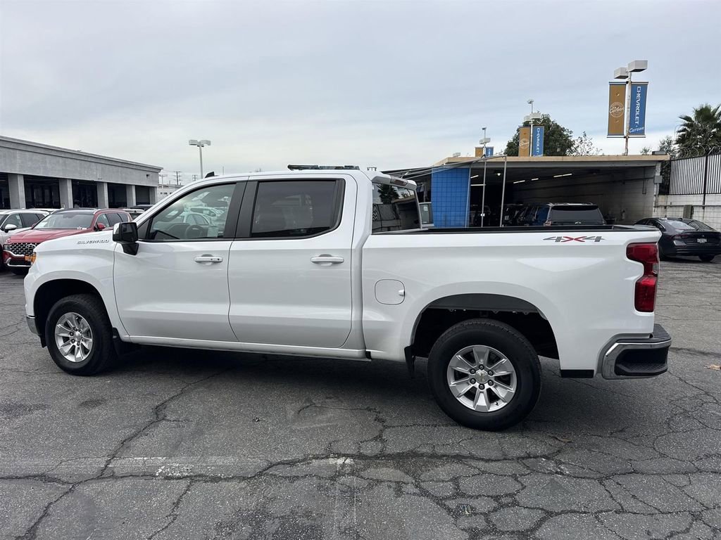 Used 2025 Chevrolet Silverado 1500 LT image 6