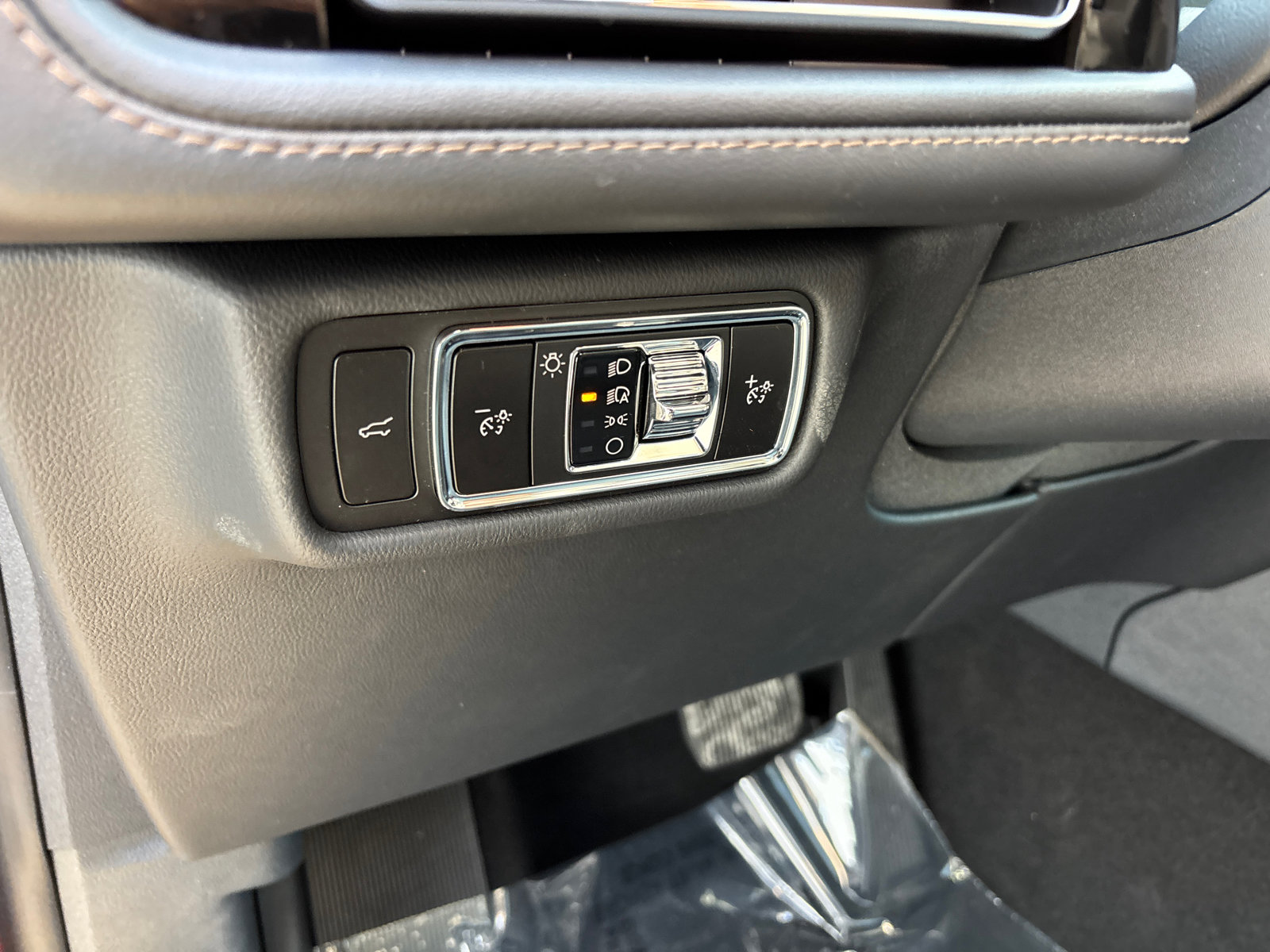 New 2026 Lincoln Aviator Reserve AWD/4WD image 13