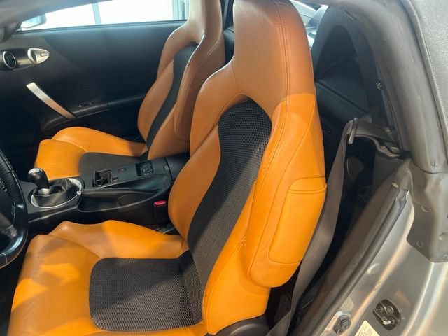 Used 2005 Nissan 350Z Grand Touring RWD image 15