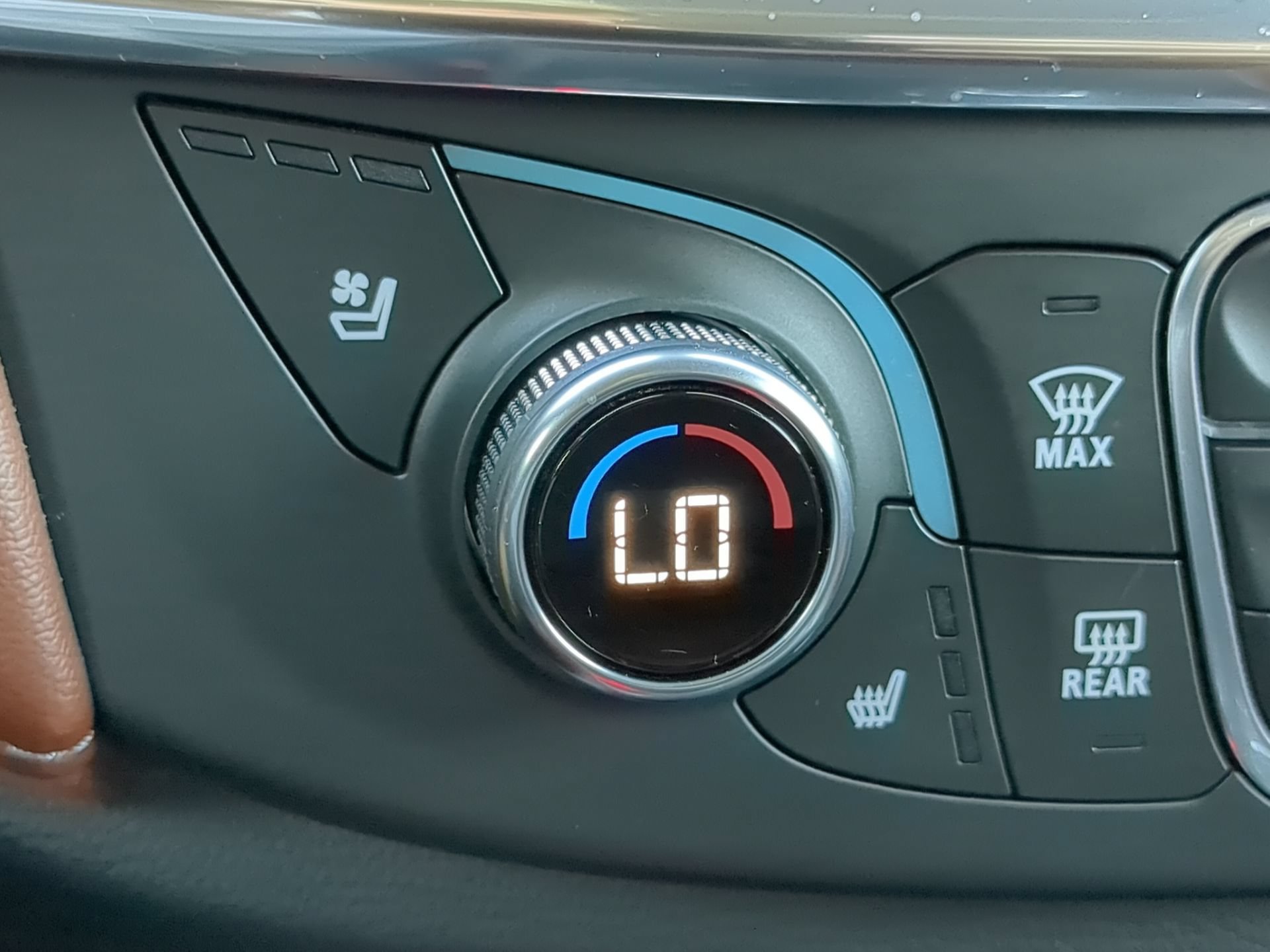 Used 2019 Chevrolet Traverse High Country AWD/4WD image 64