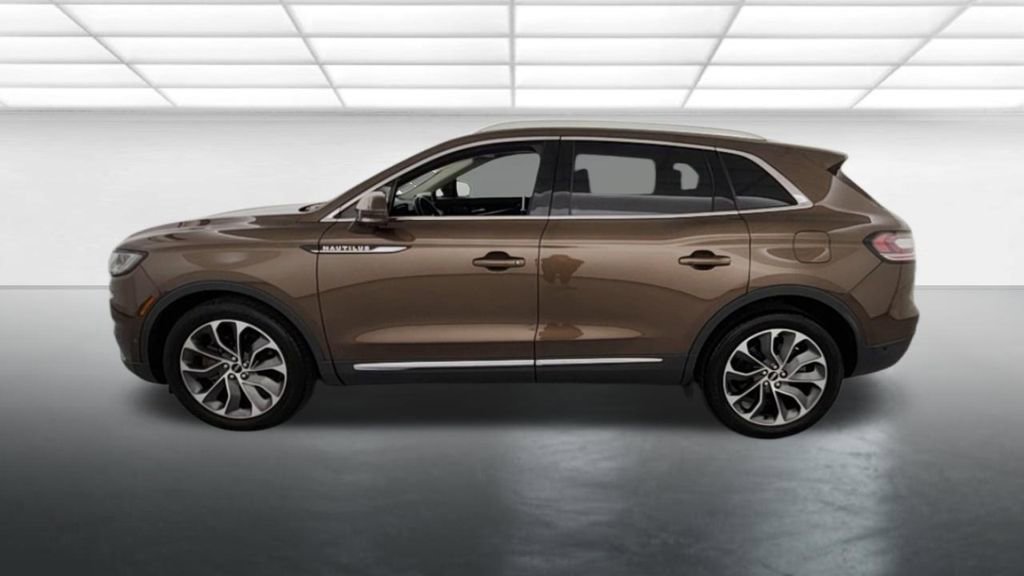 Used 2022 Lincoln Nautilus Reserve w/ Equipment Group 201A AWD/4WD image 5